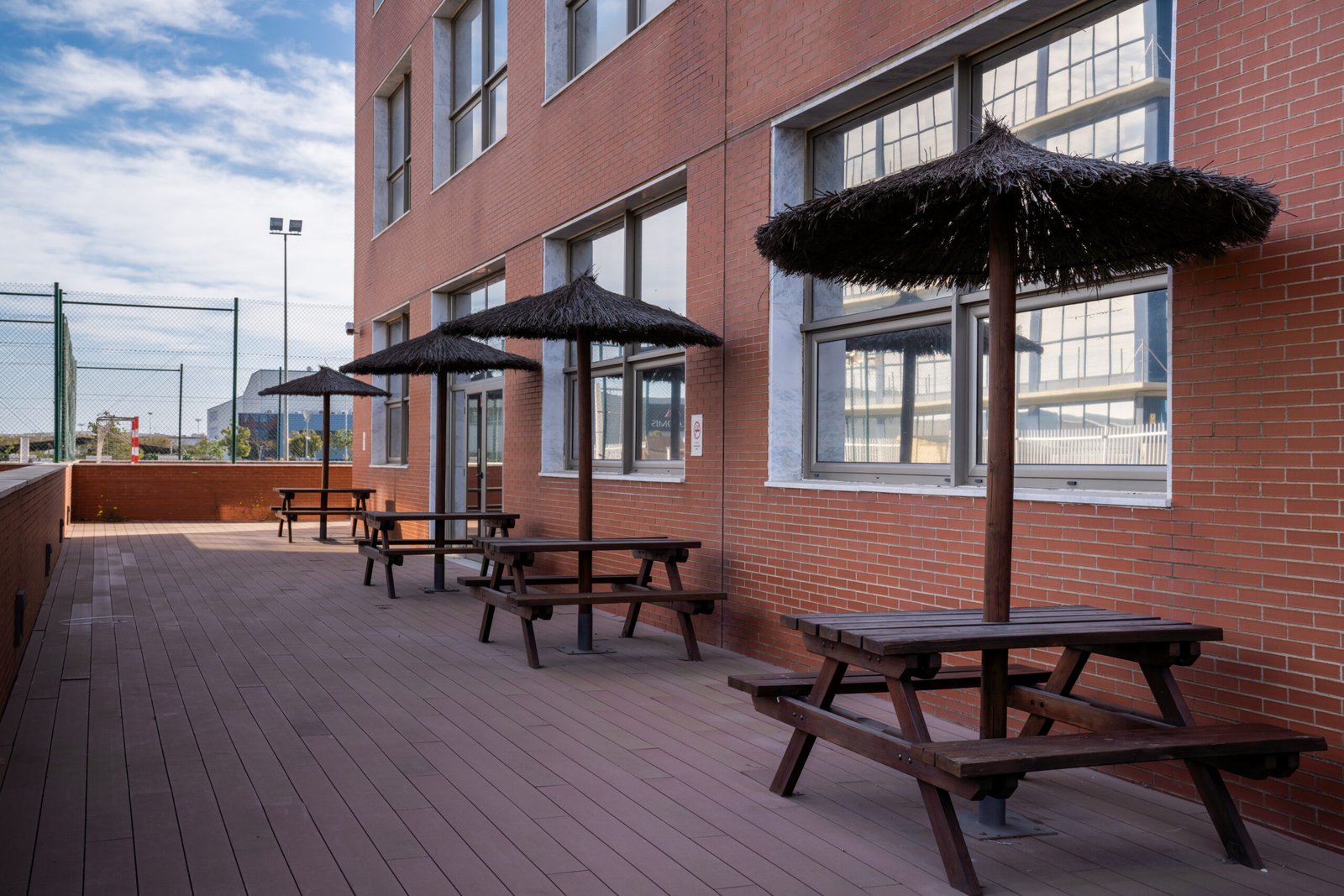 Terraza restaurante Edificio Mas Blau